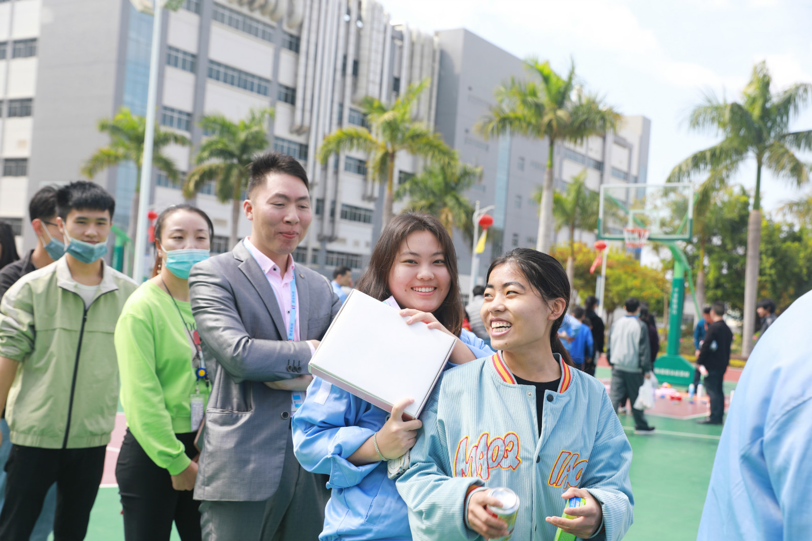 就地过年，年味不减—我在3044永利挺好的